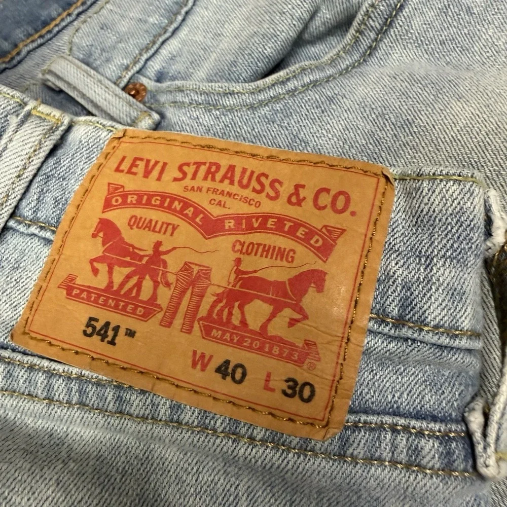 Levi’s 541 Athletic Taper Jeans Men’s 40x30 Light Wash Stretch Denim Blue Work